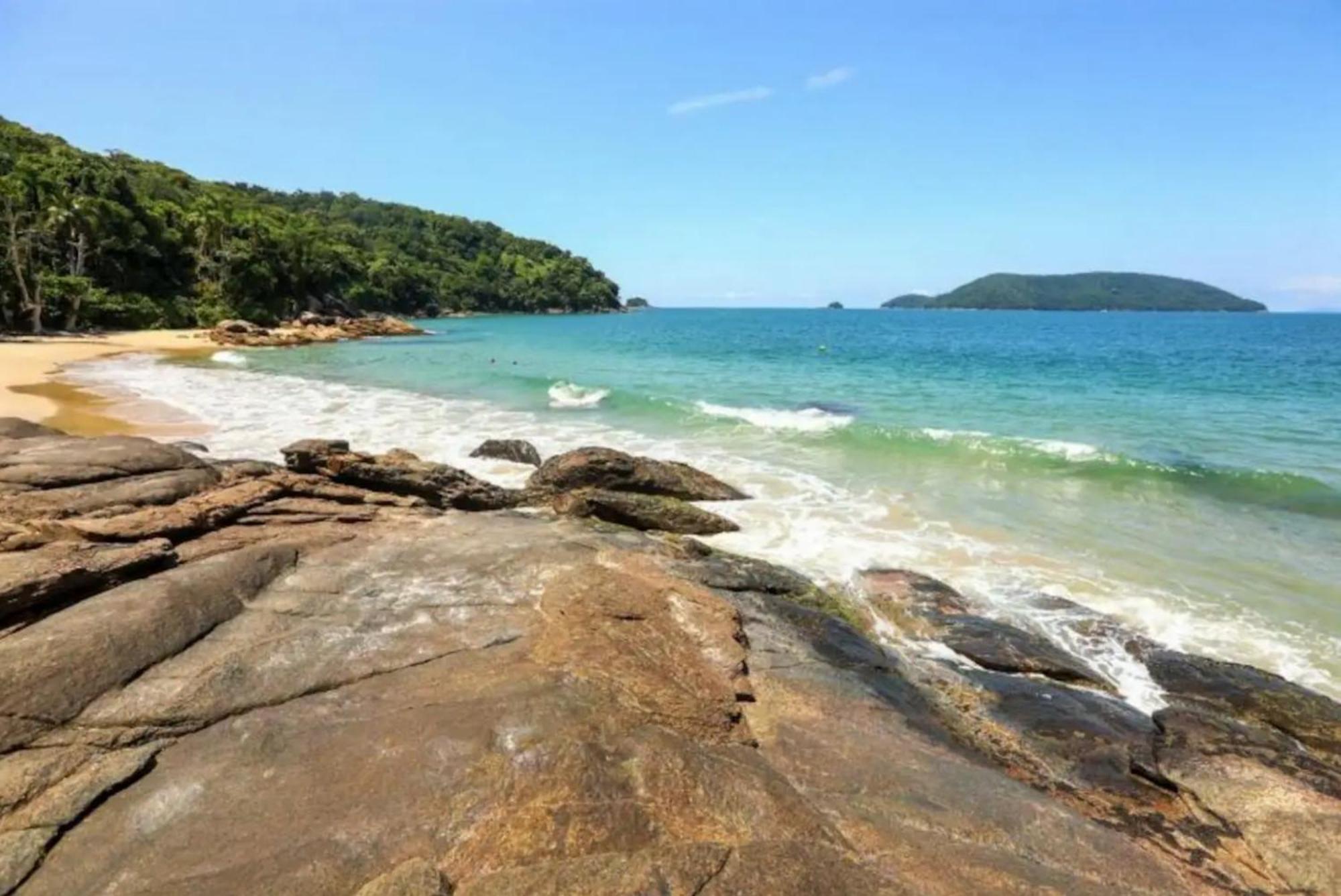 Apartamento 2 novíssimo e bem localizado - Itaguá - UBATUBA-SP Esterno foto