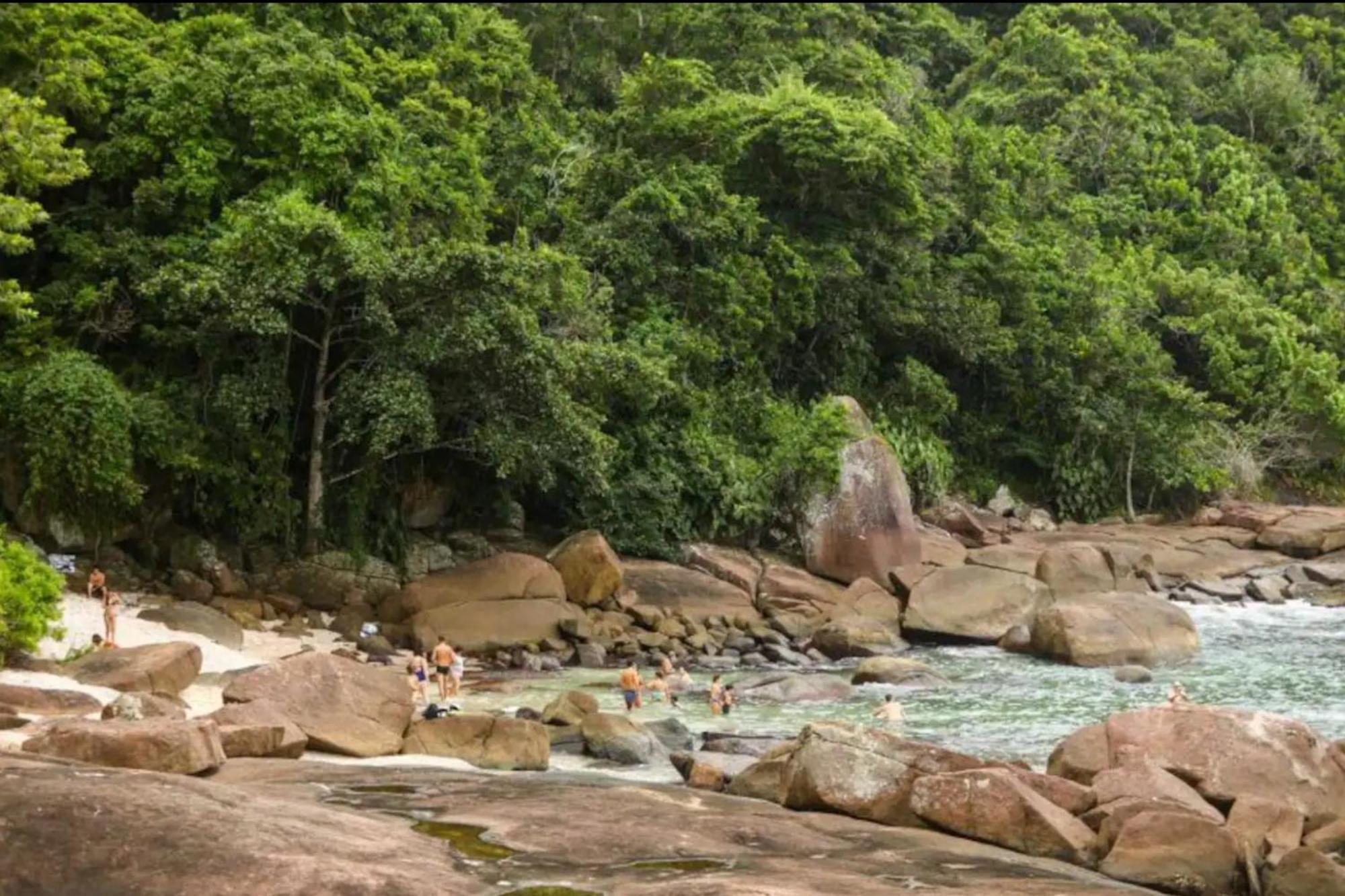 Apartamento 2 novíssimo e bem localizado - Itaguá - UBATUBA-SP Esterno foto
